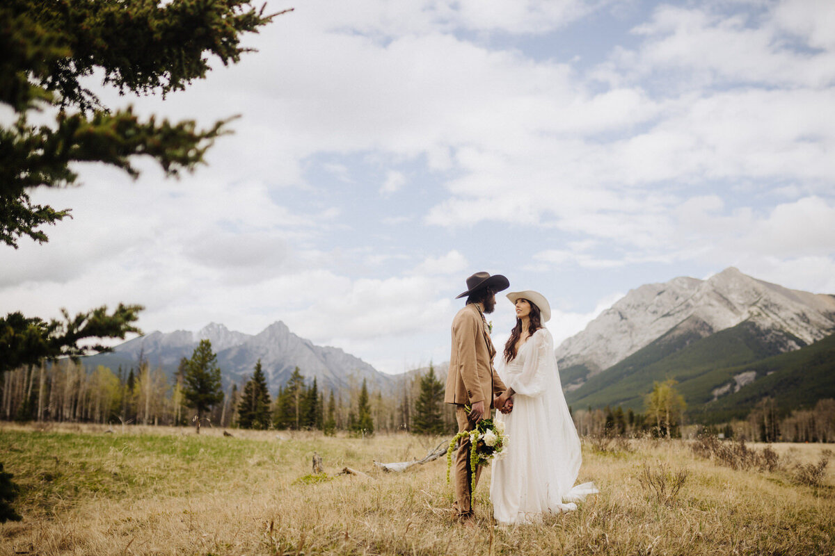 Tara-Hill-Studios-Kananaskis-Photographer-Boundary-Ranch-51