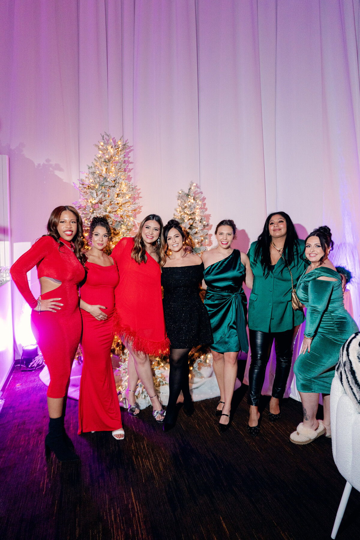 241209-Raiders-Holiday-Party-Ashley-Creative-Allen-Tsai-0547