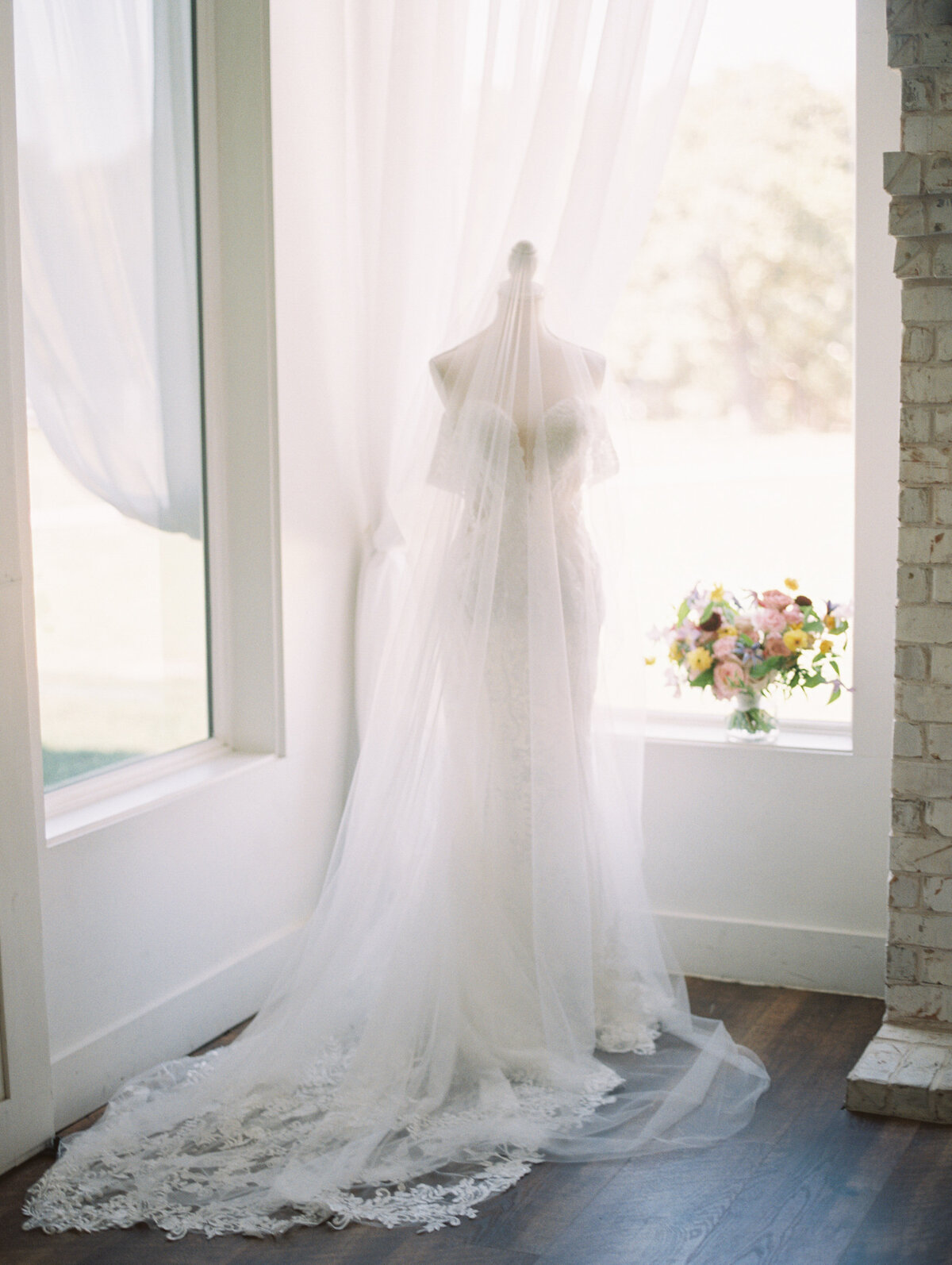 elegant-bridal-details-dallas-wedding-the-french-farmhouse-14