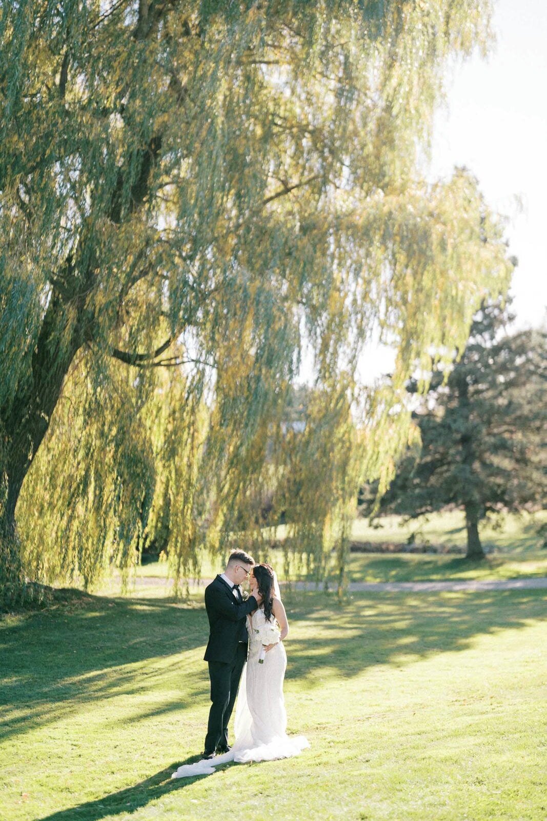 W11-Wedding-Photos-Caledon-Valley-Estate-Eleanor-and-Michael-2024-11-02-2500px-1117