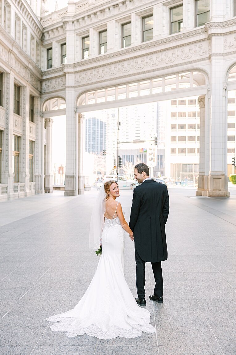 Warwick-hotel-Allerton-Chicago-wedding-photographer_0017