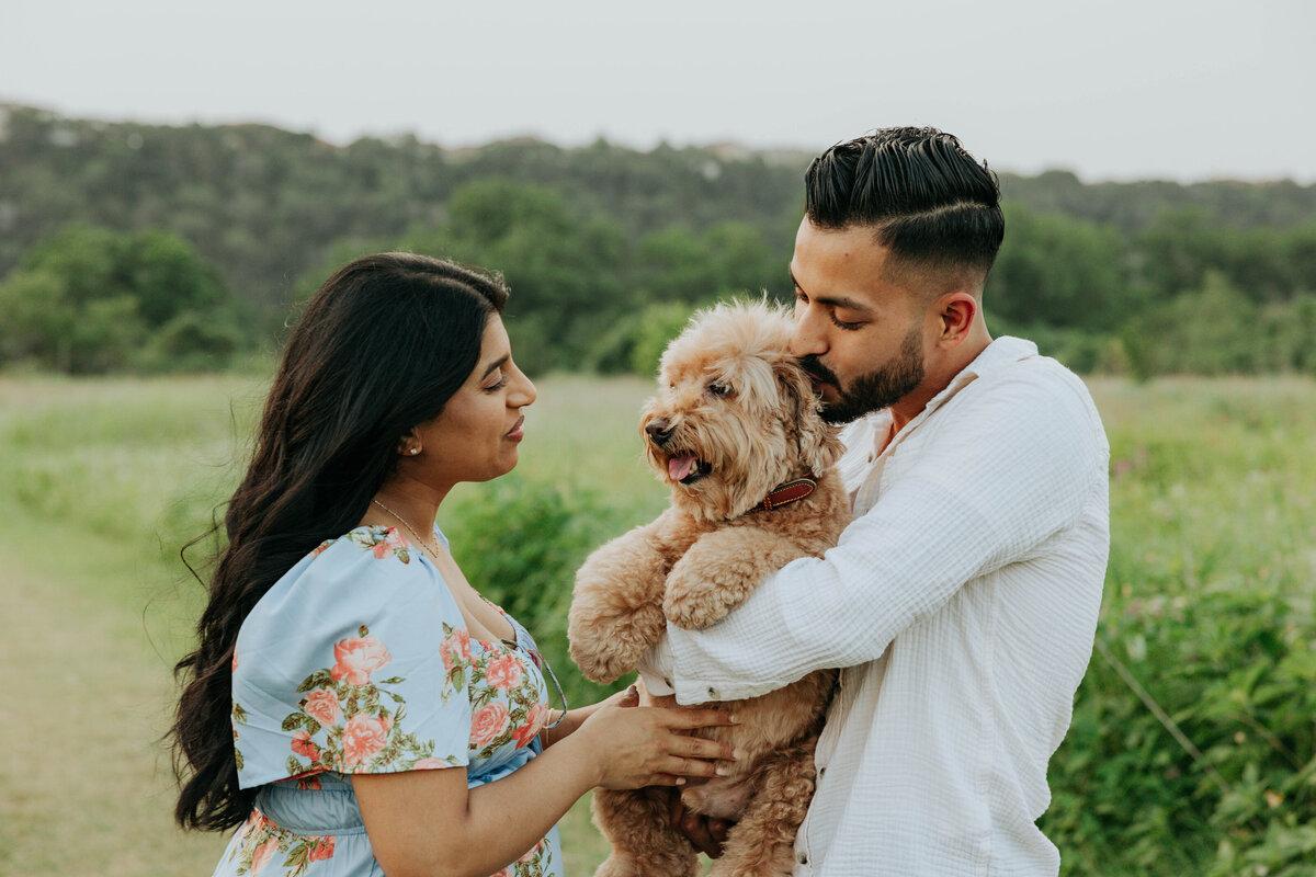 Maternity Session | Commons Ford Ranch