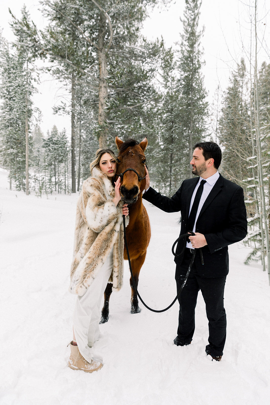 Devils_Thumb_Winter_Wedding_Editorial_by_Diana_Coulter_Submission-81
