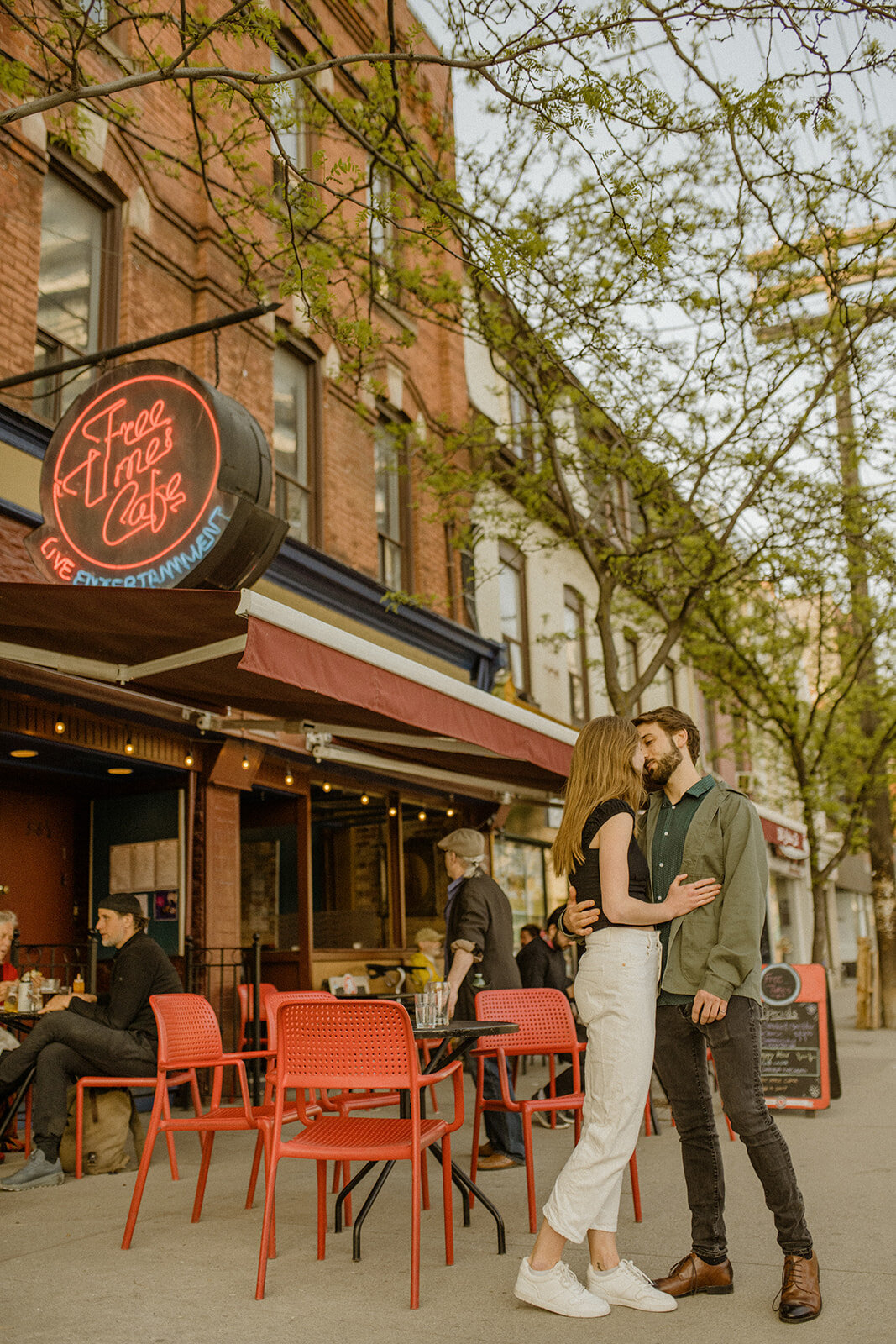 downtown-toronto-kensington-market-engagement-session-nontraditional-artsy-indie-film-romatic-1477