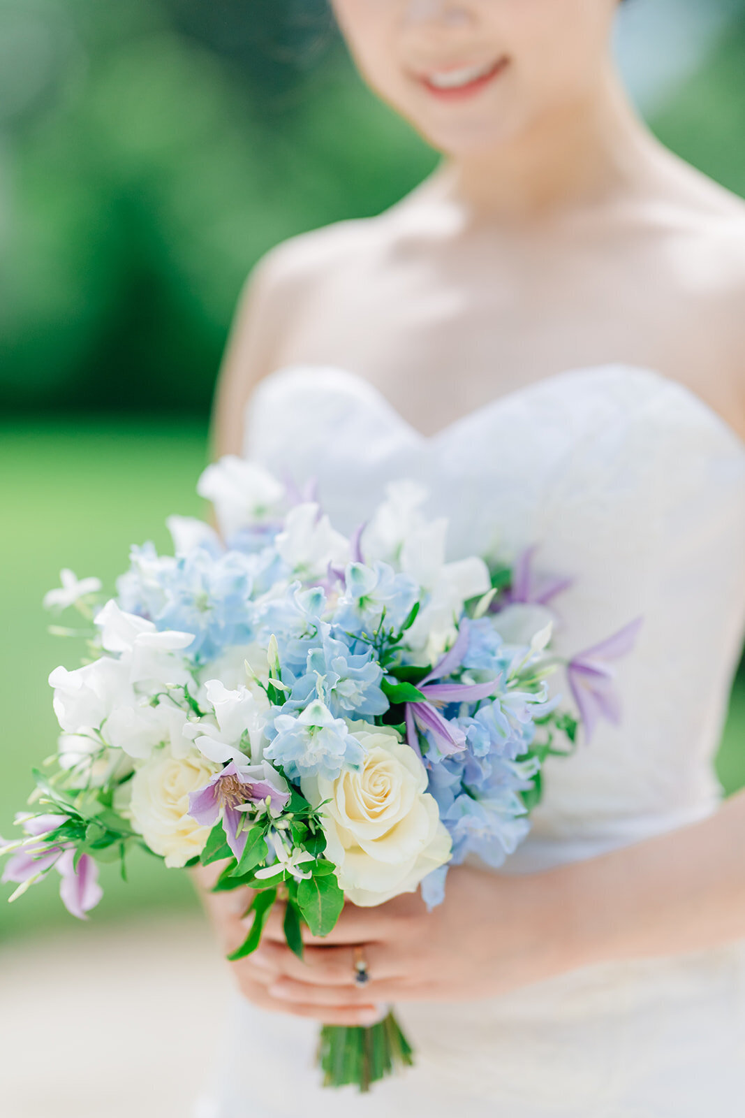 MorganeBallPhotography-Wedding-ZoeEdward-05-ChateauChamplatreux-LoveSession-70-8989