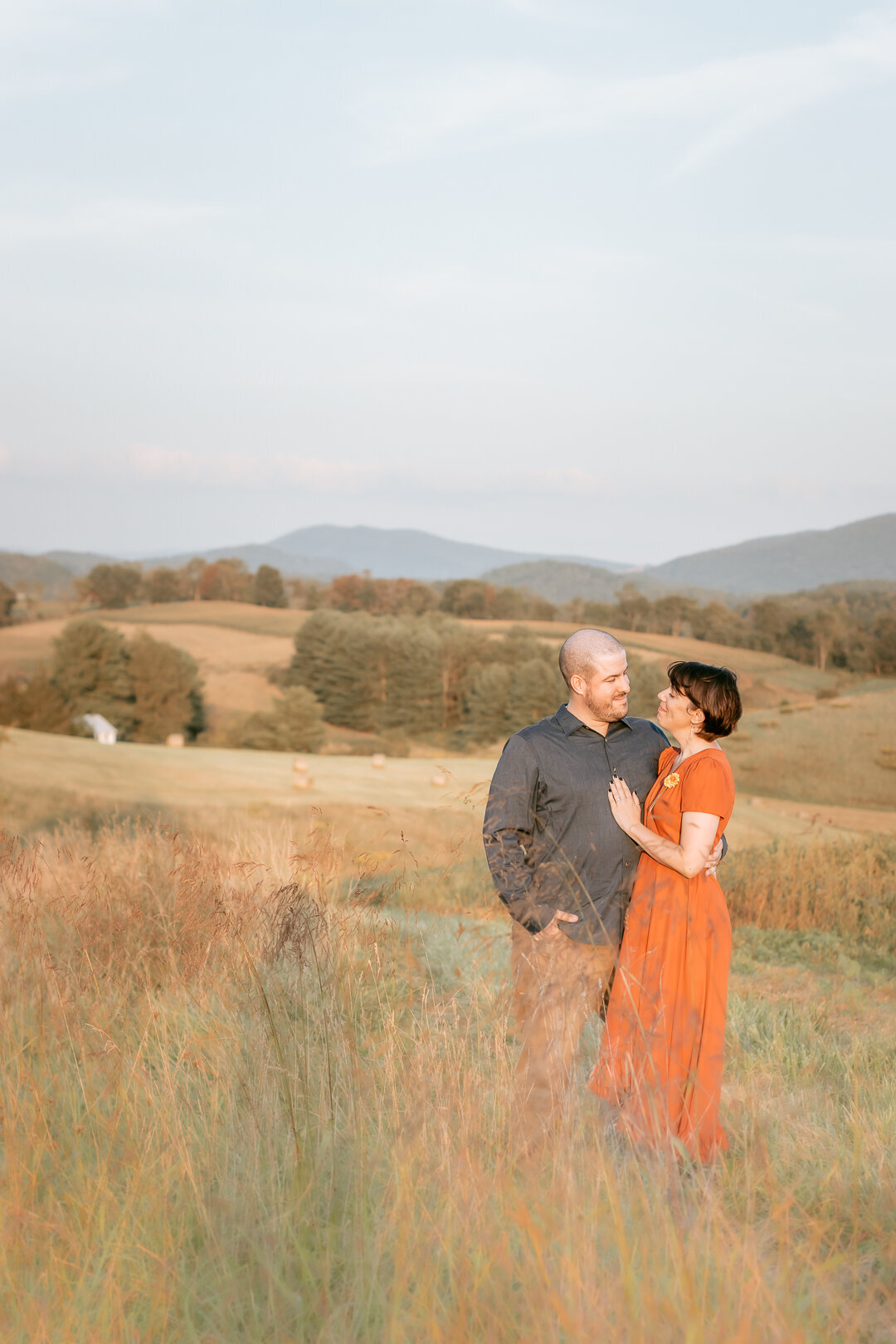 2022_family_rustic-fall-photosession_sinkland-farms_blue-ridge-mountains_new-river-valley_rustic-fall-9159