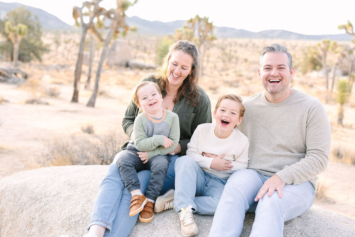 11302024HlaudyFamily-1024