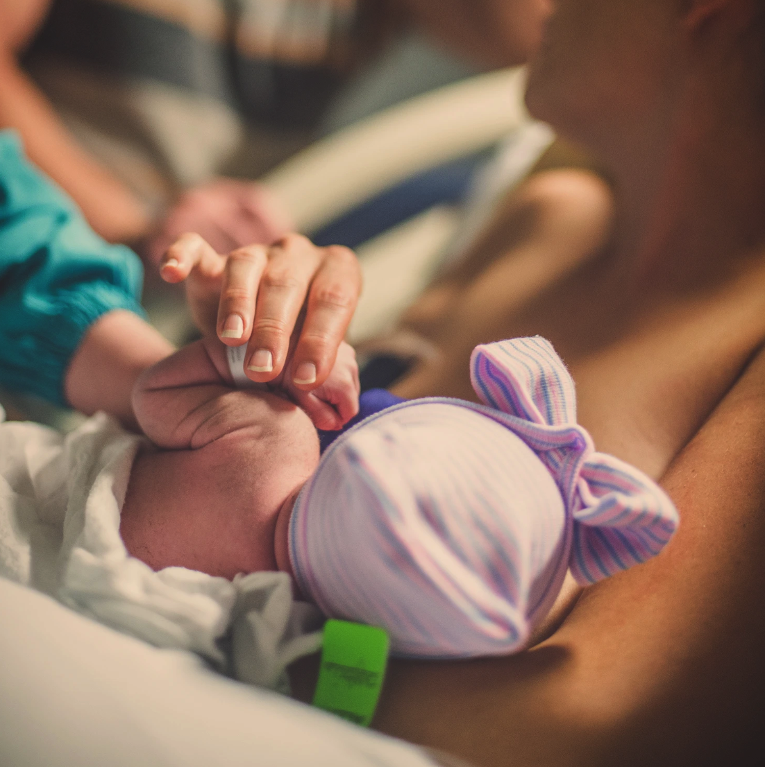 ct-newborn-photography-within-motherhood