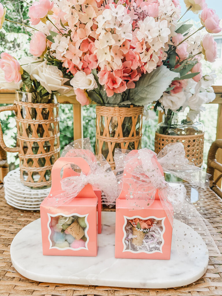 Mini Boxes with Flower Wine Stopper
