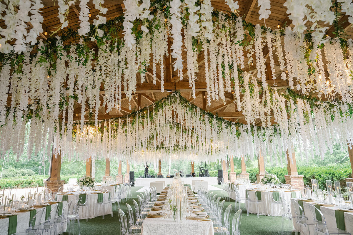 Green and white wedding Barnsley resort and garden