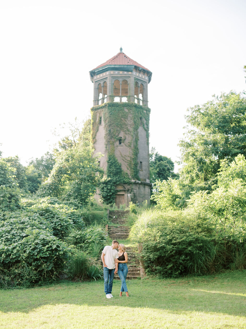 Hannah&Andrew_CharlottesvilleEngagementSession_FINAL-97