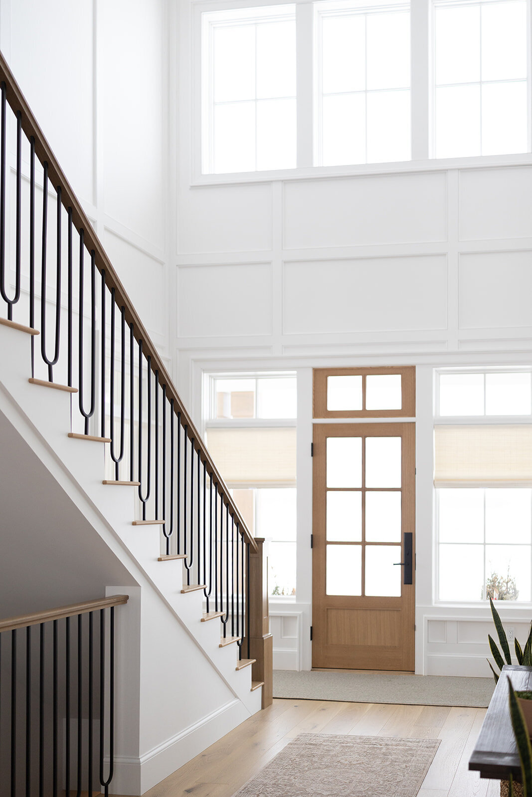 michele rosenboom design cozy colonial foyer entrance 1