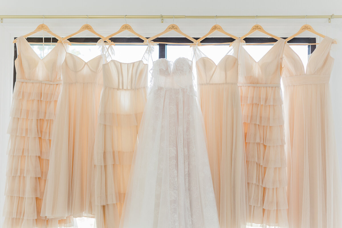 Wedding Photographer Wildflower Ridge wedding venue. Bella Faith Photography  26