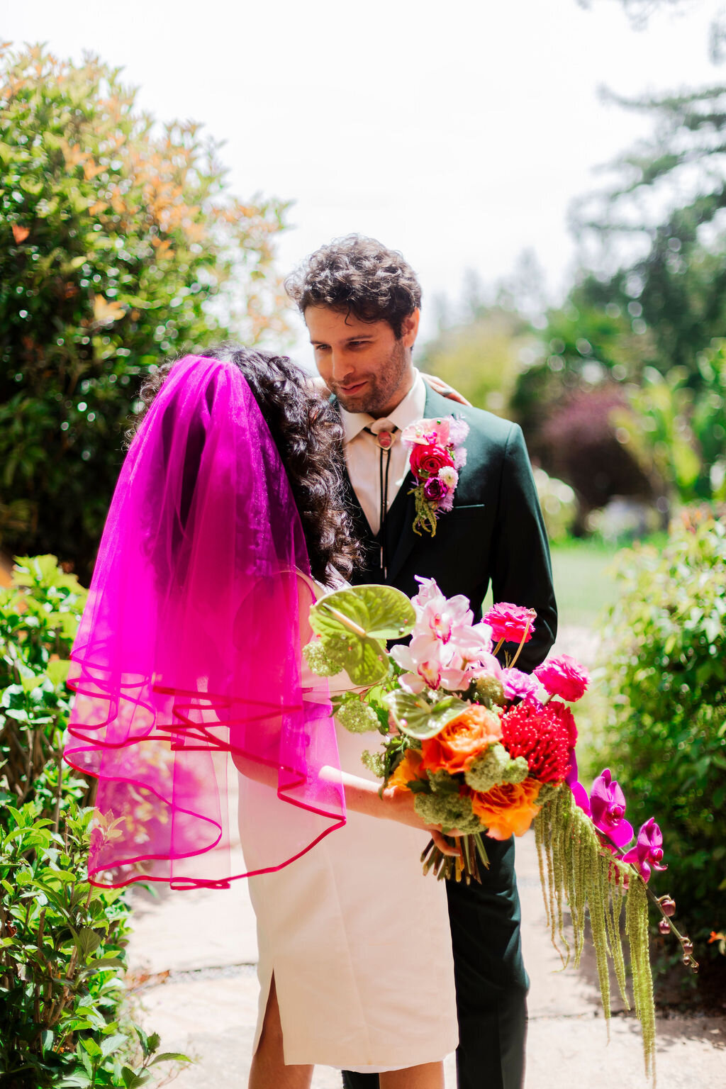 aveline-relic-mama-t-colorful-pink-wedding-11