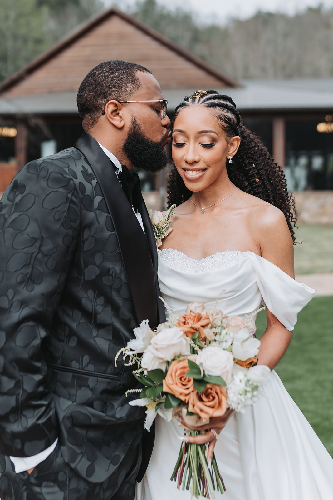Falls-at-blue-ridge-wedding-couple_2_websize (1)