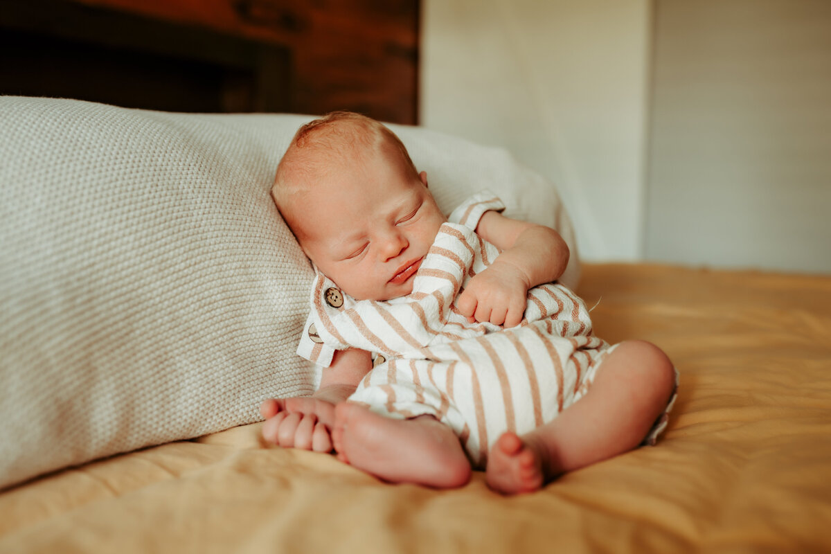 Newborn-in-home-photography-natural-images-Perth- (57)