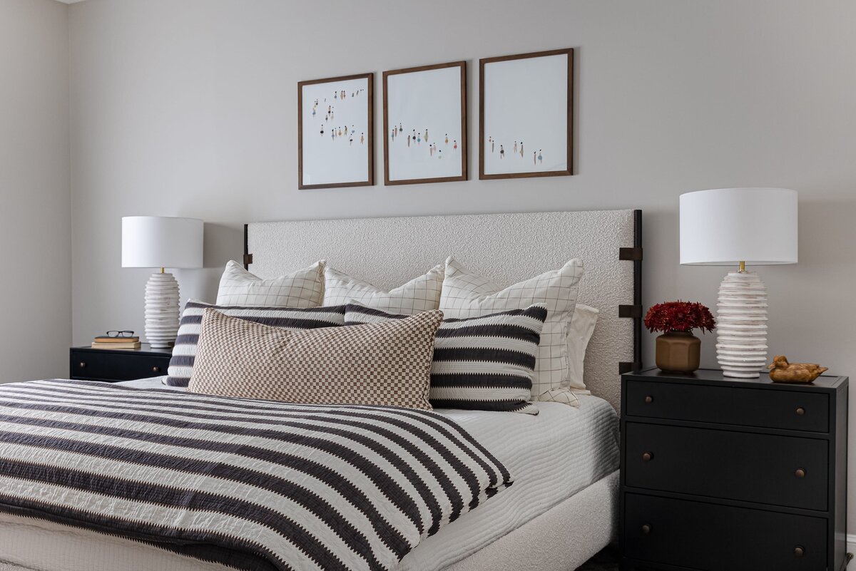 melinda chesson interiors meadowood place bedroom with neutral black and cream bedding
