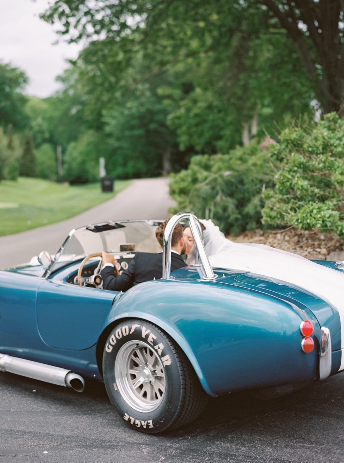 2025_05_17 Jenna + Gray Lake Club Wedding-web-00092