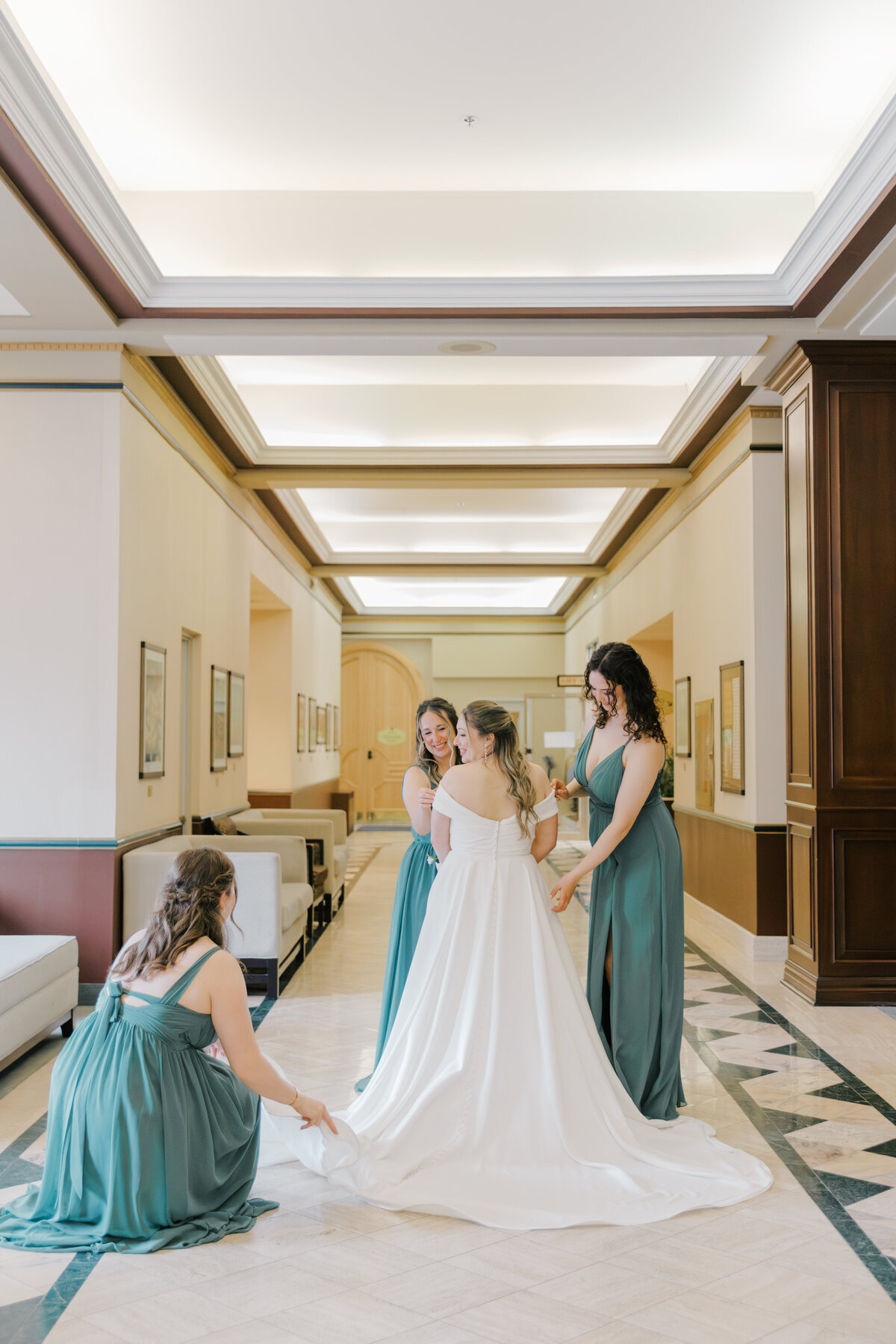 Alexandra & Derek Wedding - Sneak Peeks-33