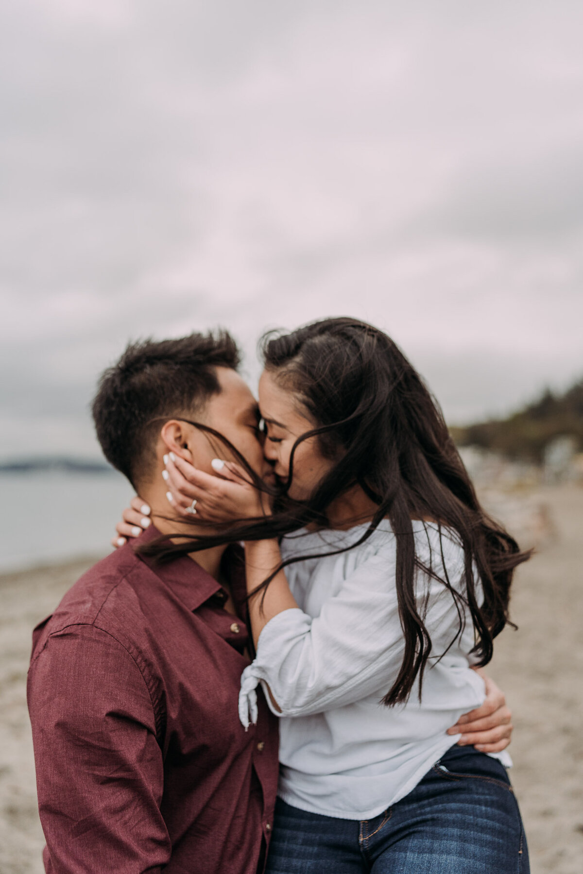 Joyce Li Photography Destination Wedding Elopement Engagement Lifestyle Portrait Photographer West Coast Seattle Washington California alkibeachengagement-33