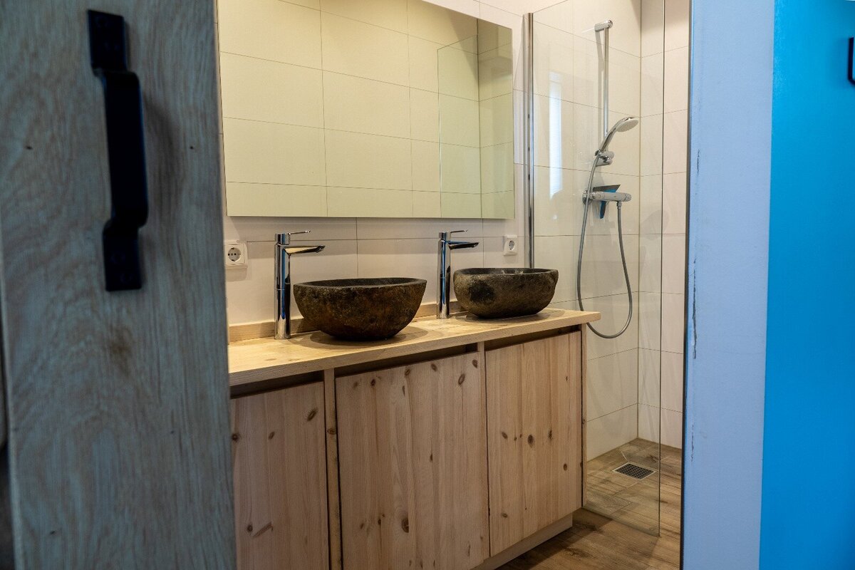 WhatsApp Image 2025-09-27 at 11.37.55