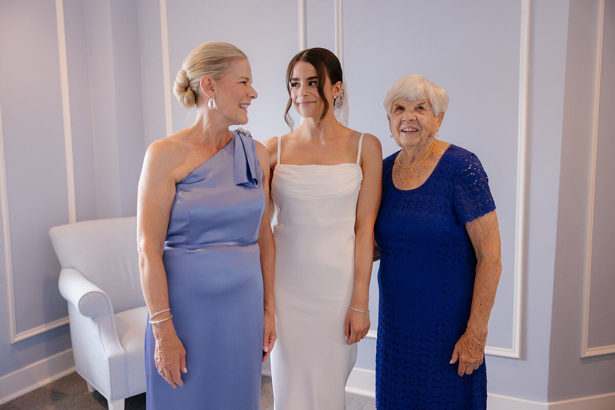 larchmont-yacht-club-wedding-242