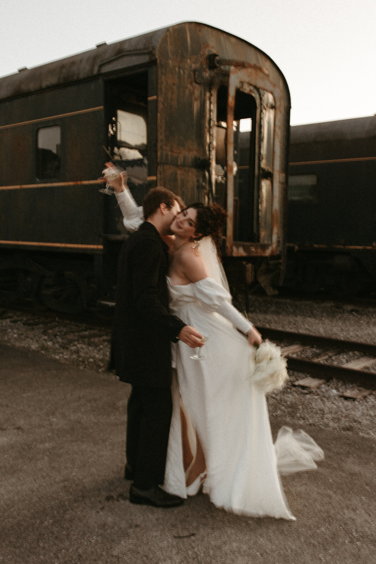 european-train-runaway-bride-elopement-rome-italy-romantic-film-181