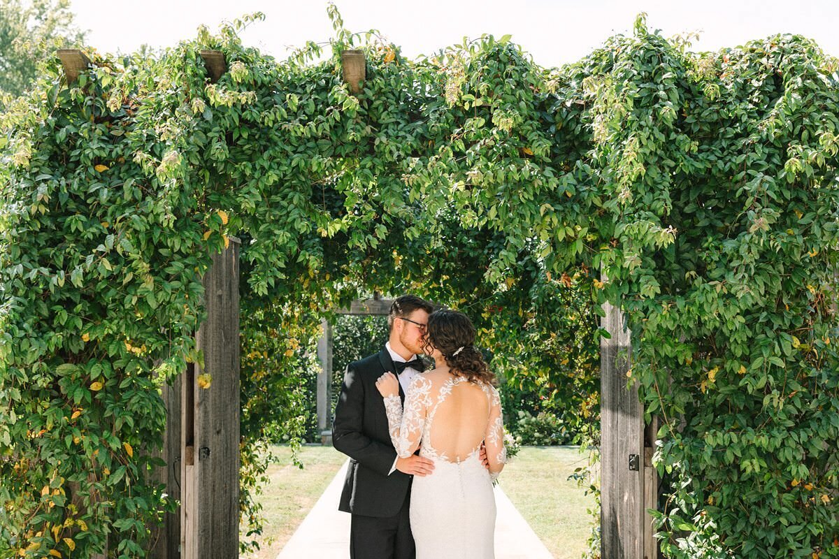 Bride and Groom Wedding Portaits Kelynn and Mathew Evansville Owensboro191