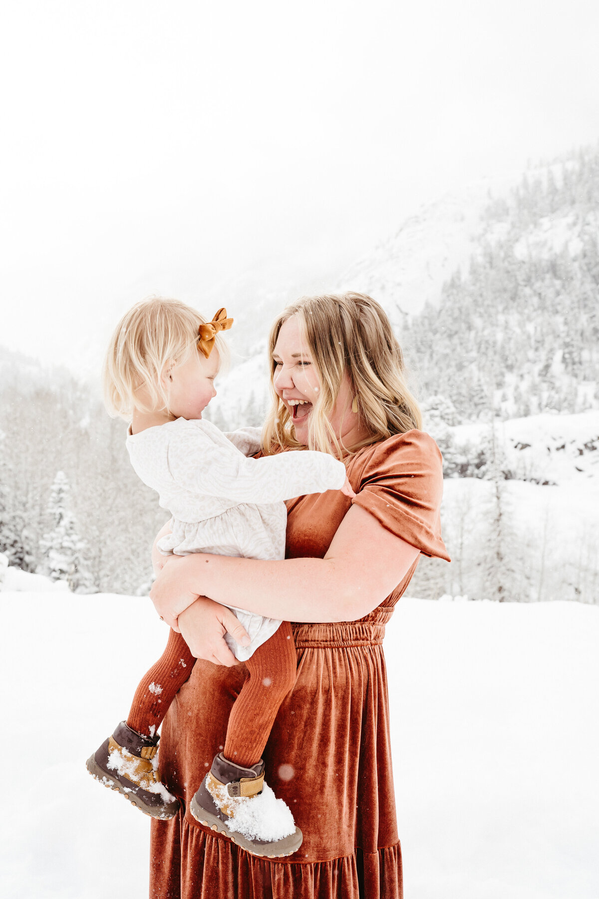 Sam-Murch-Photography-Ouray-Colorado-Winter-Family-Photography-109