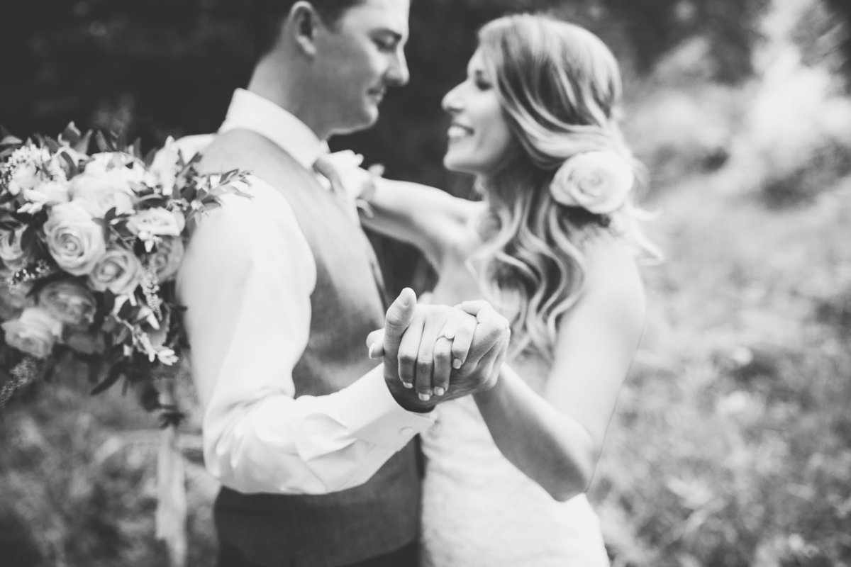 MrMrs-57bw