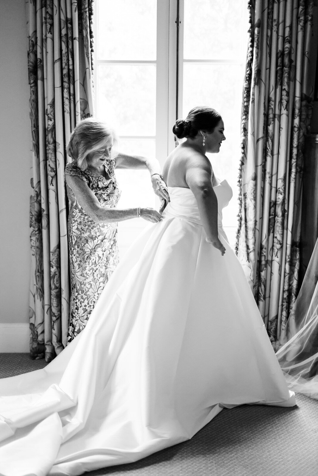 Charlotte Luxury Wedding Photograhy at Duke Mansion 21