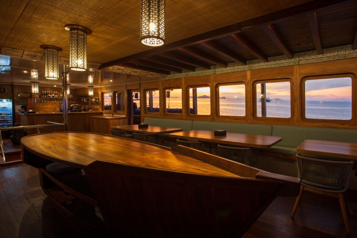 Harmoni Luxury Indonesia Yacht Charter - r9
