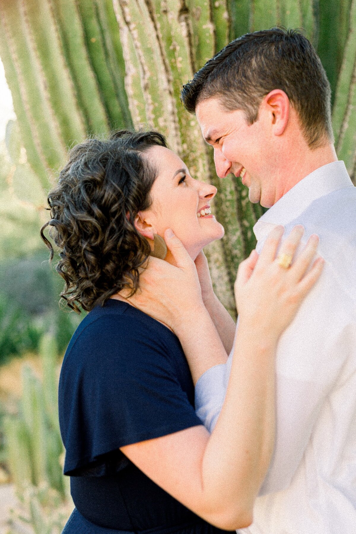 Desert_Botantical_Gardens_Engagement_Session_0027