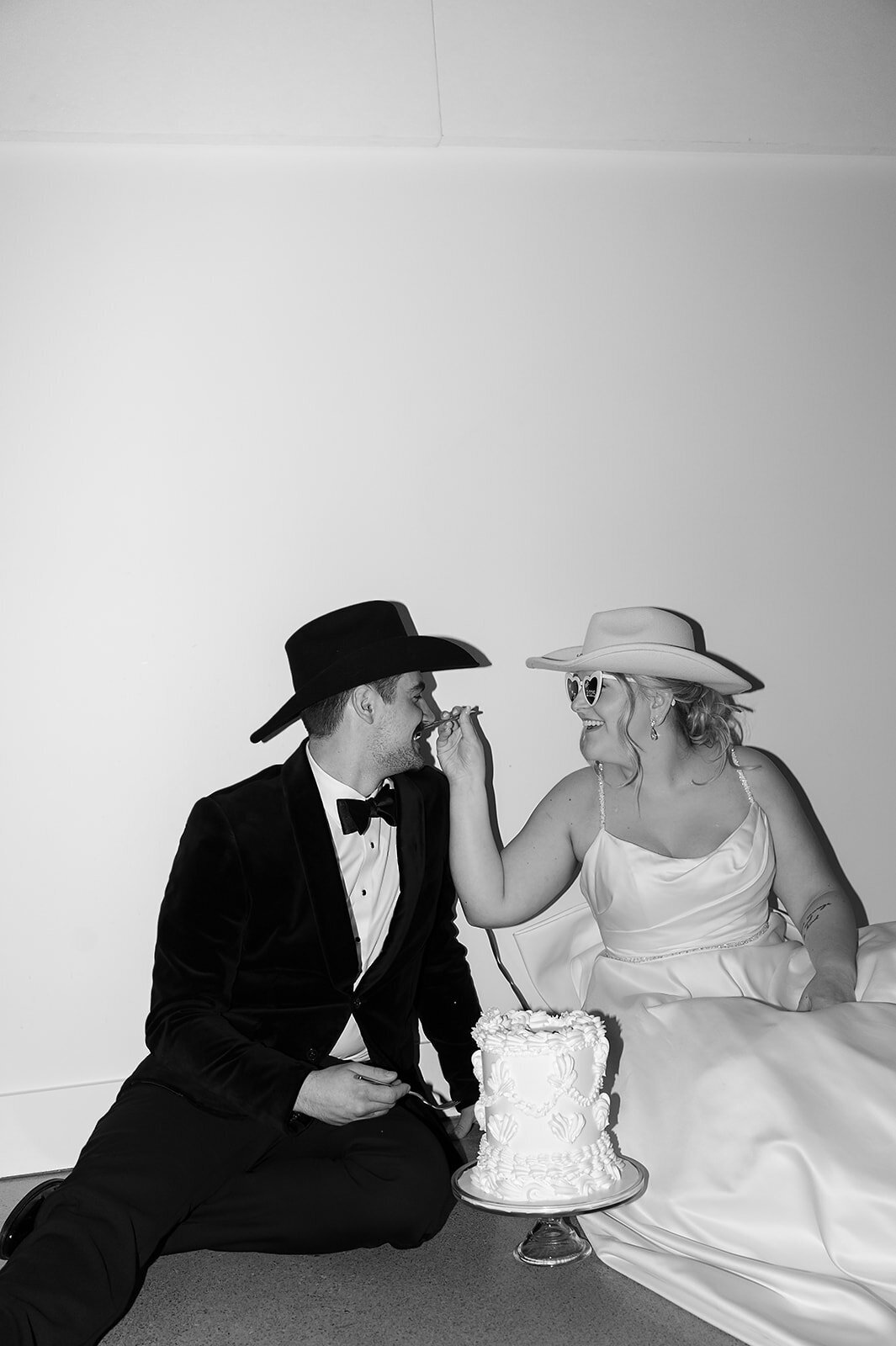 PembleWedding_CakeCutting_0819-Copy1_websize