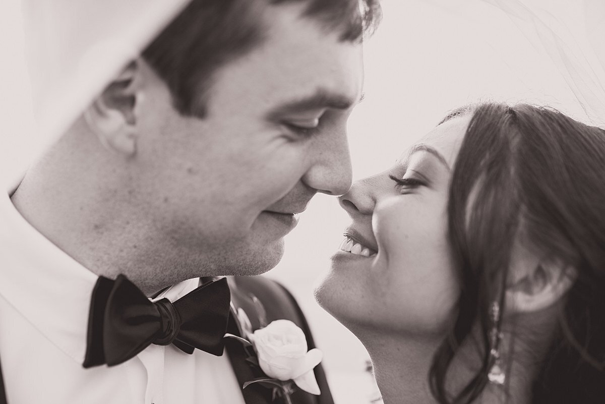 Bride-groom-wedding-greenville-sc-avenue-veil