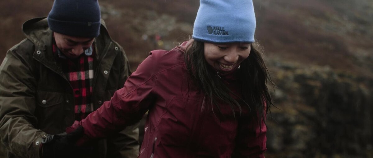 black-church-iceland-intimate-wedding-elopement-010