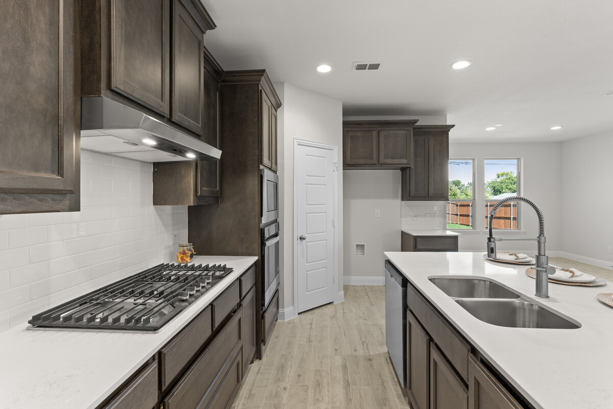 5604 Mountain Island- Kitchen-4