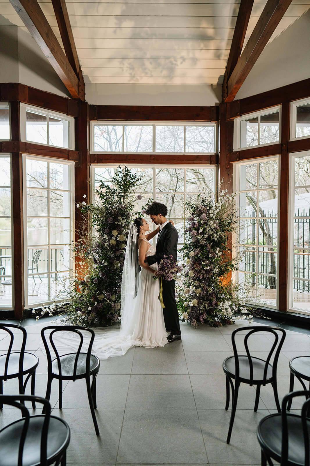 Danielle-Aisling_New_York_City_Central_Park_Boathouse_Wedding-11