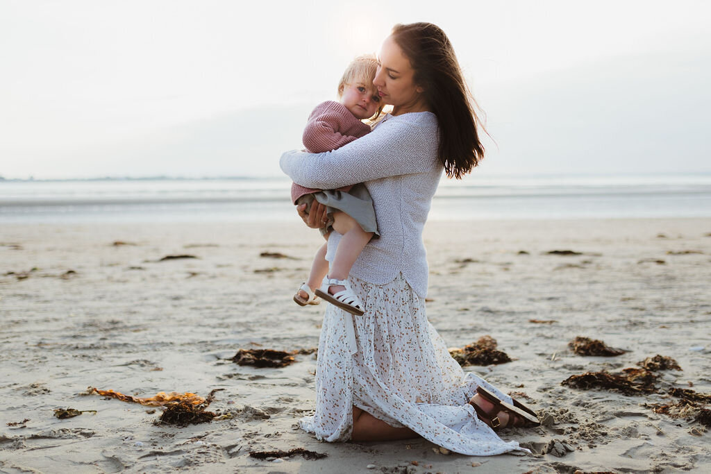 beach-motherhood-photography-lennox-head