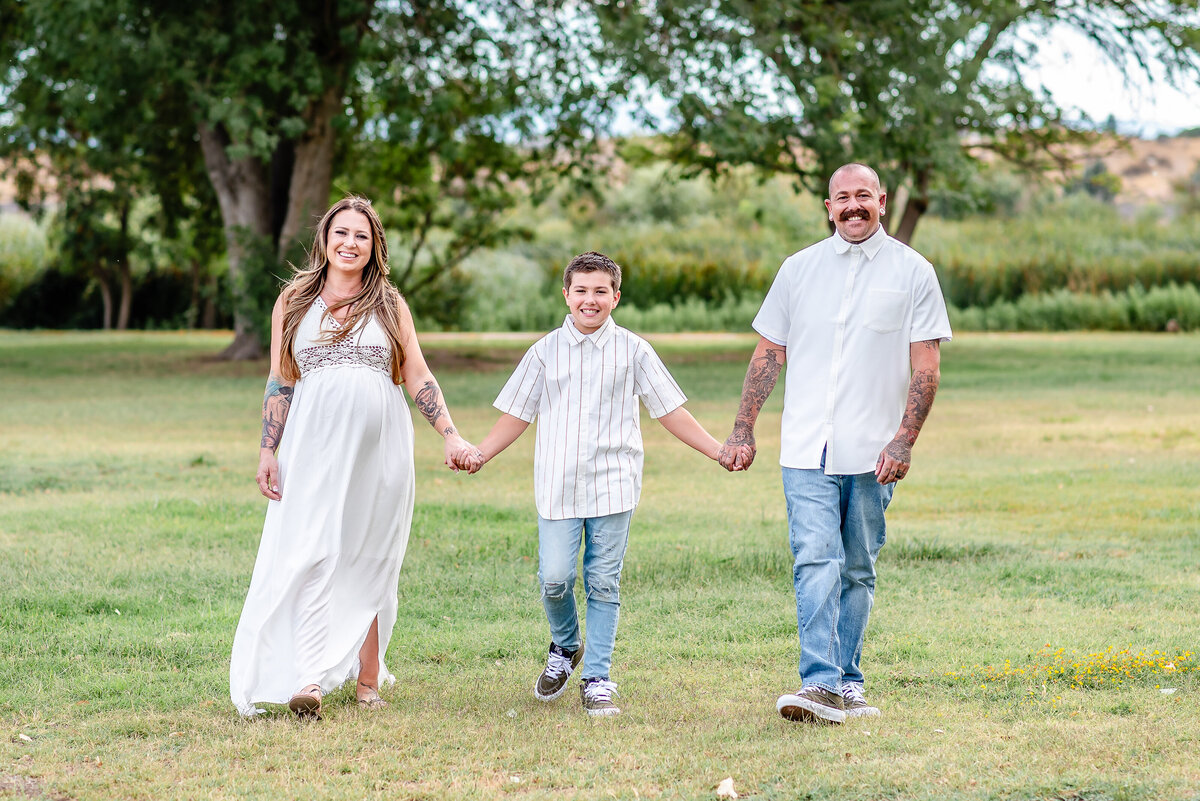 AppleValley-maternity-photographer-2