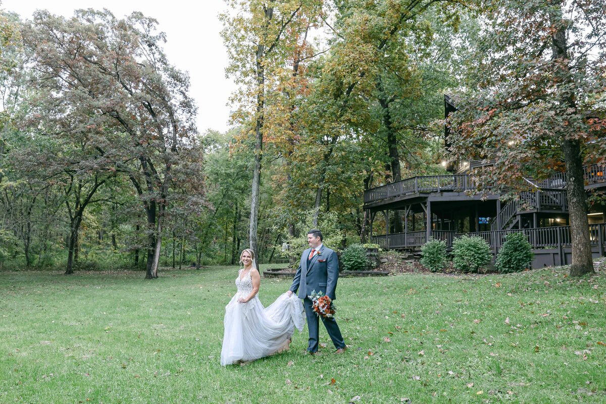 L-M_Intimate Oregon AirBnB Wedding_IMG_0344_1