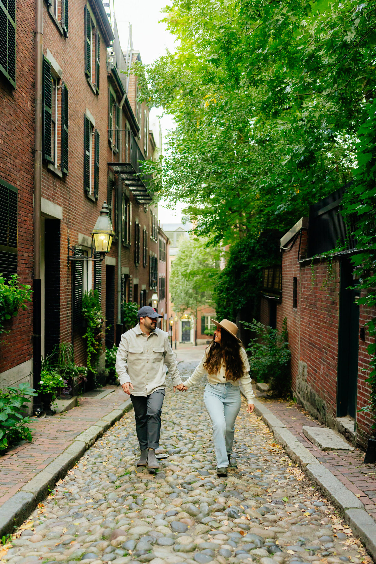 beacon-hill-engagement-session-fenway-engagement-session-carlystorro-6