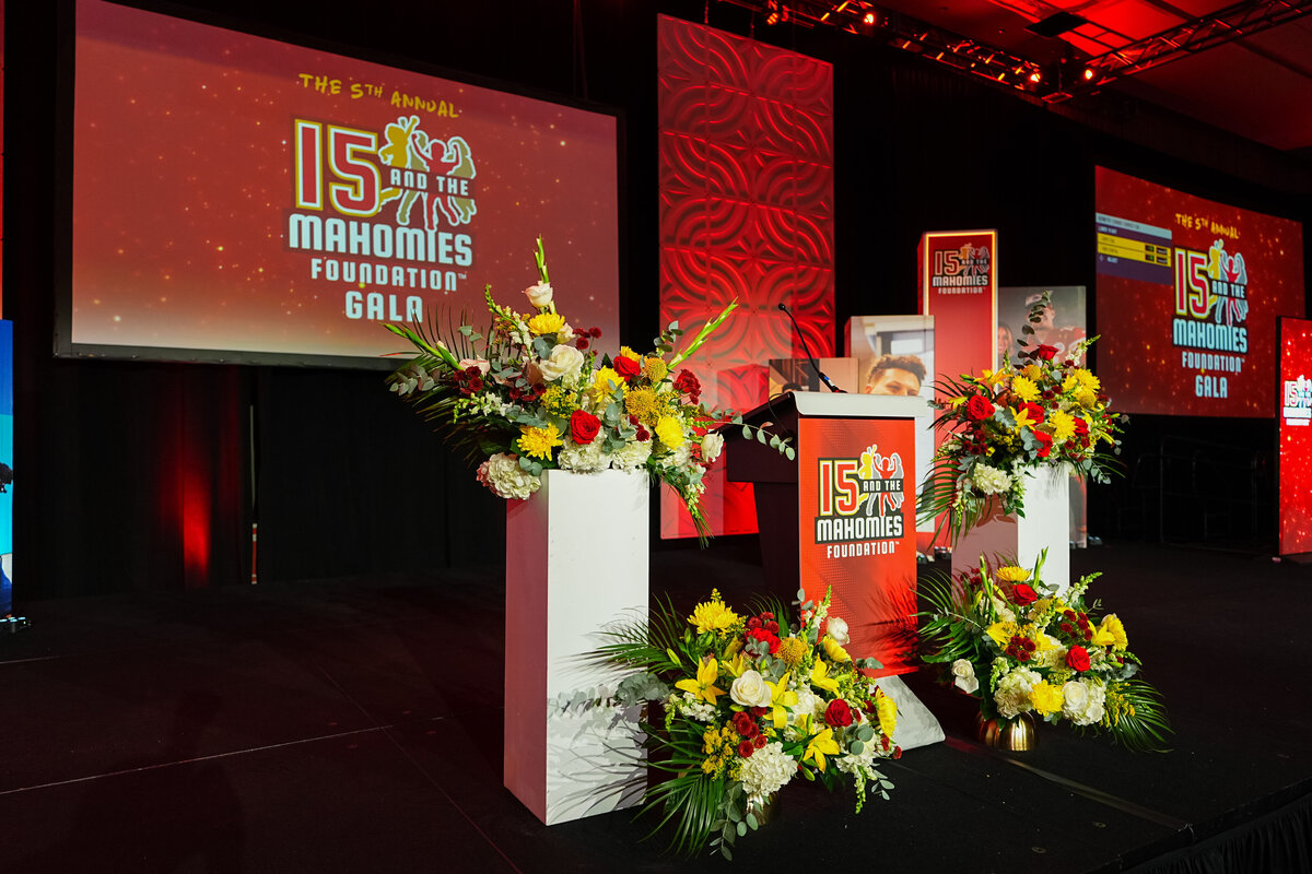 kansas-city-event-photography-0438-gala-presentation-stage