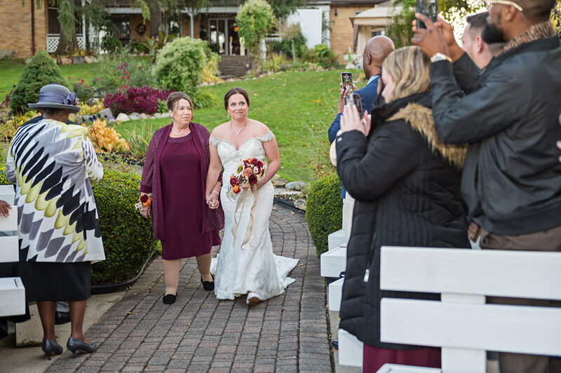 Detroit Wedding Photographer Victoria Wedding Chapel-081