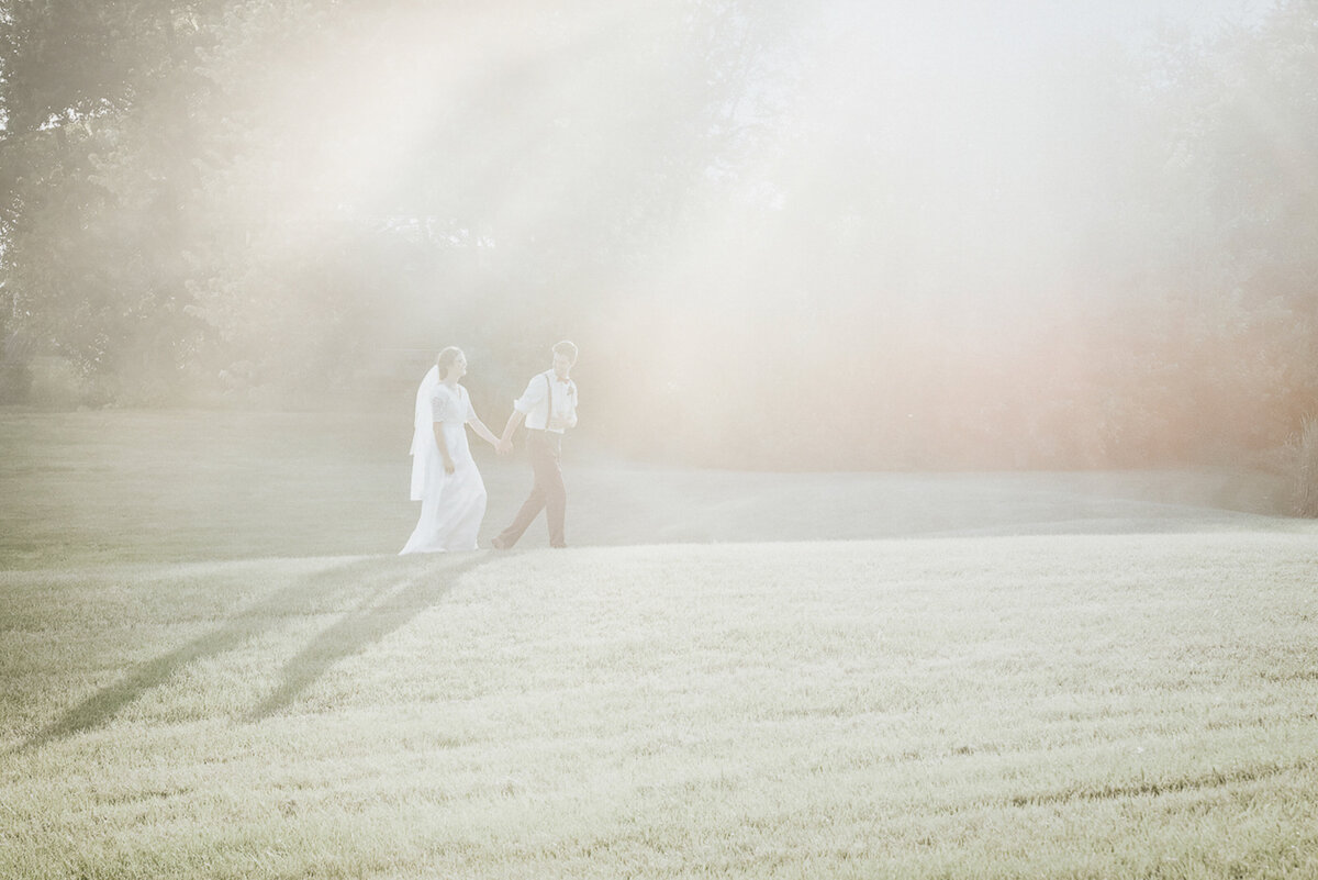 wedding photos | Iowa wedding photographer | Iowa Photographer | Playlife | Cedar Rapids | Iowa City | Kalona | Alaynna Ann Schwartz-42