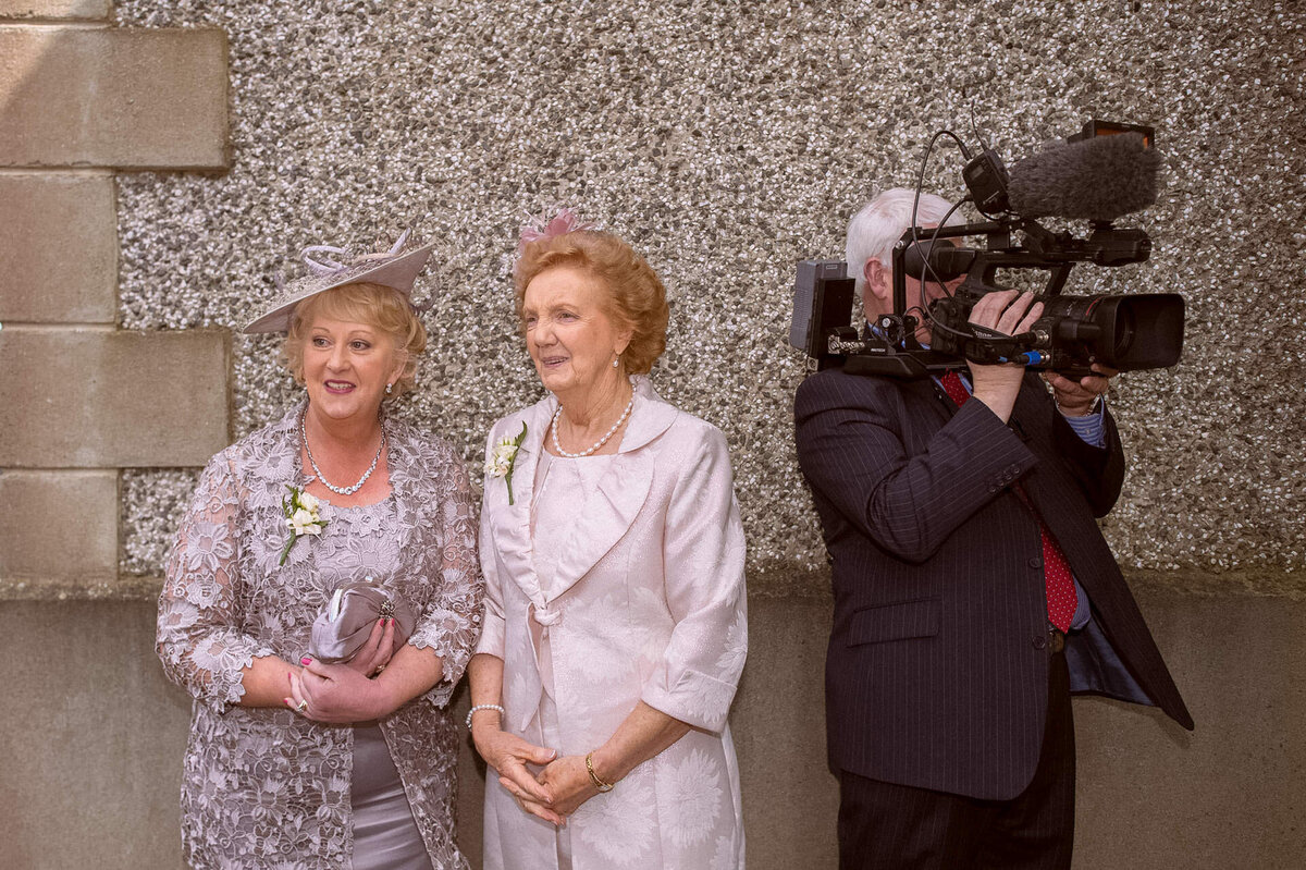 132 mother-of-the-wedding-bride-with-videographer-kildare
