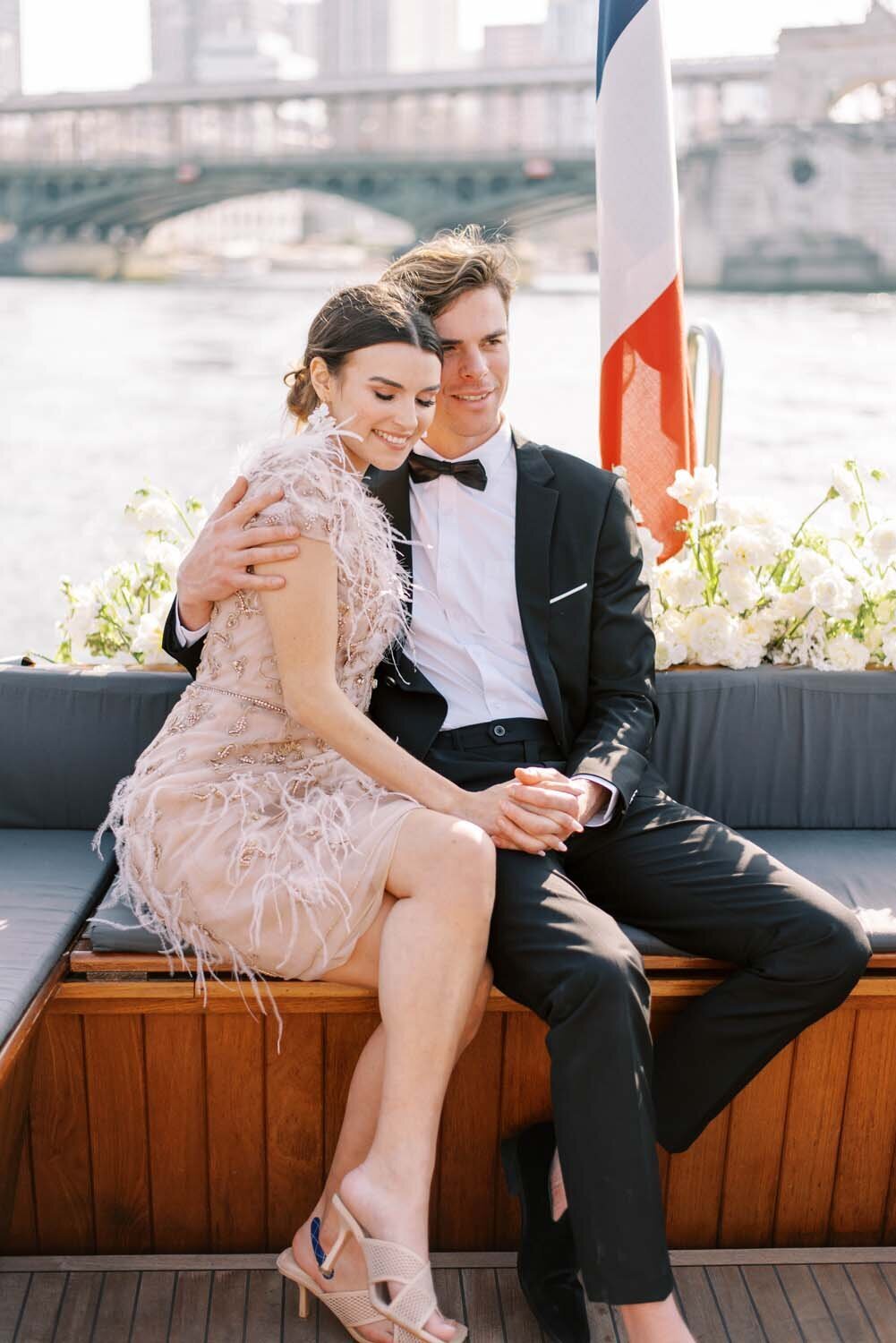 Paris wedding elopement on the Seine private boat Veronique Lorre floral designer Ruth Terrero Photography8