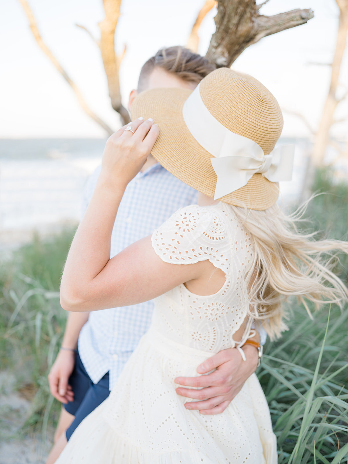 folly_beach_bow_hat_engagement_kailee_dimeglio_photography_charleston_spring_engagement-93_websize