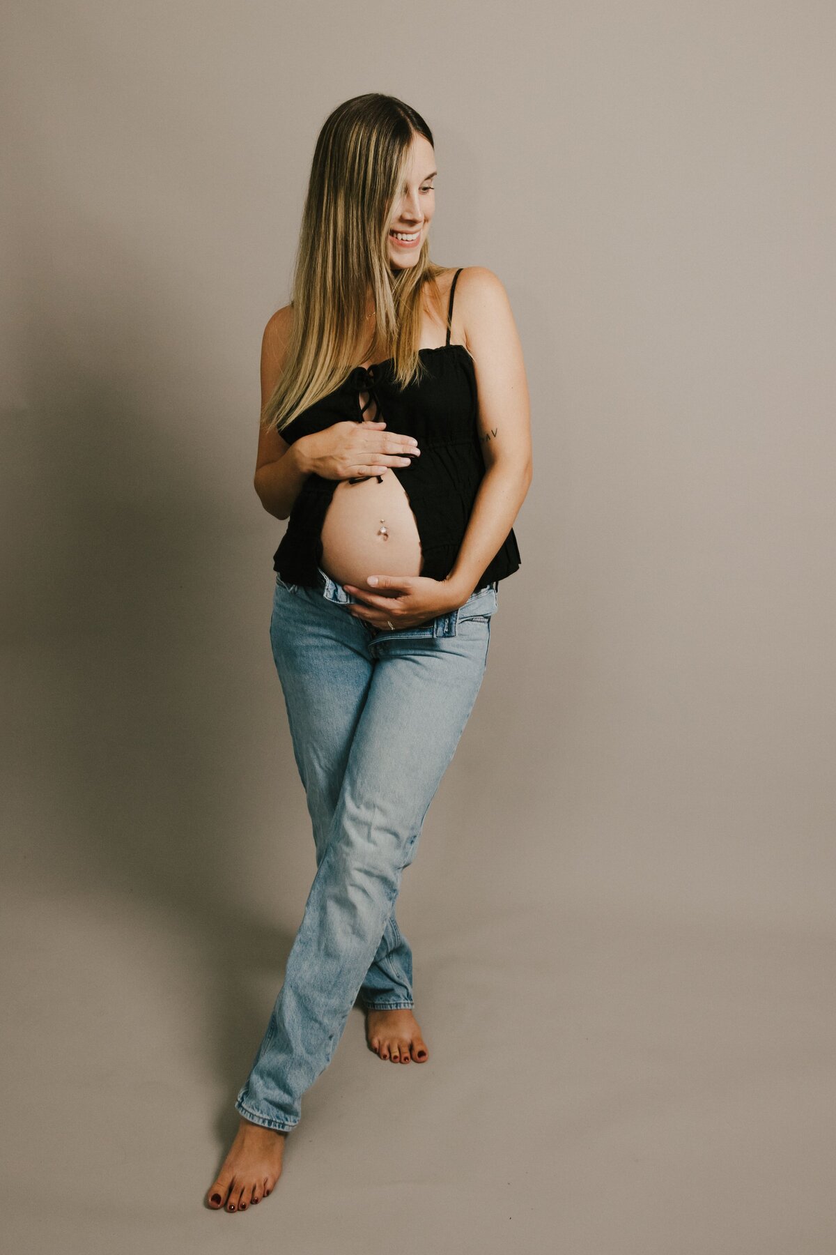 Babybauchshooting Fotograf Studio Salzburg authentisch