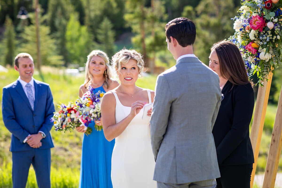 hillary-shedd-photography-Silverthrone-Colorado-Colorful-Wedding-Three-Peaks-Golf-Club-102